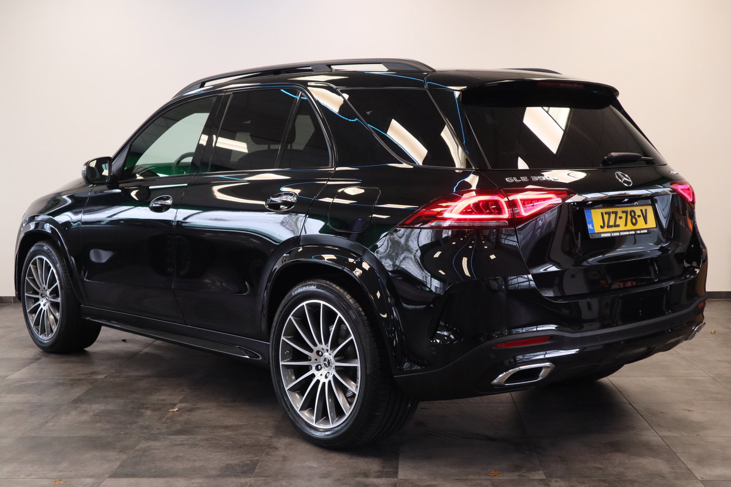 Mercedes-Benz GLE 350 e 4MATIC Premium Plus AMG Burmester 360 Camera Sfeerverlichting 21''