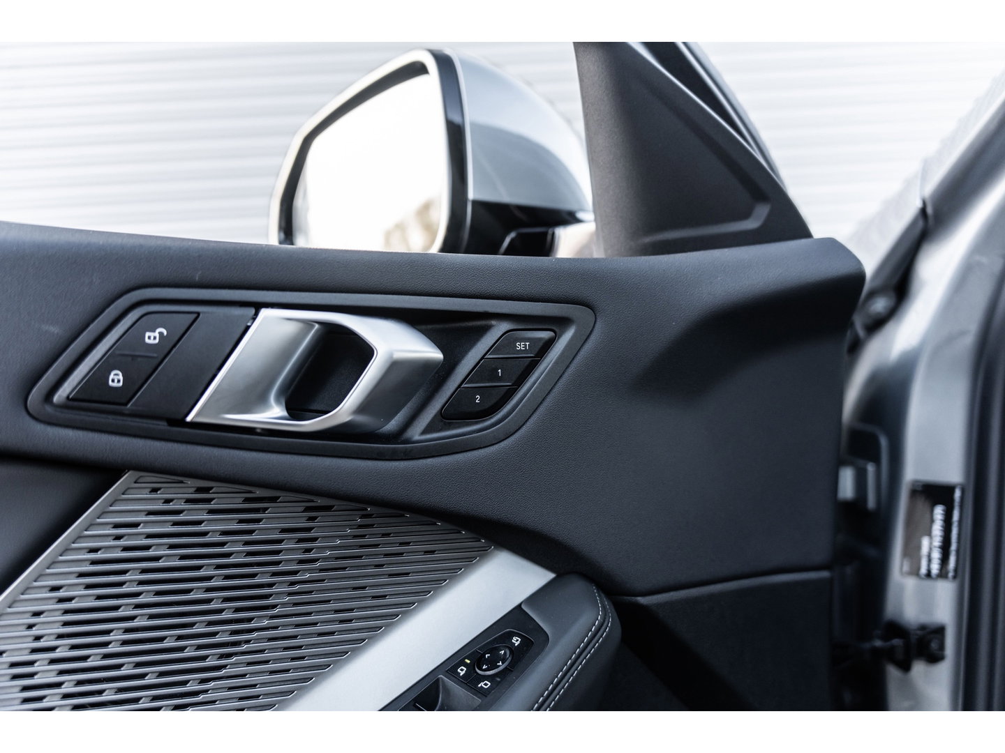 BMW 1-serie 120i M SPORT DESIGN PANO LEDER WIDESCREEN 120