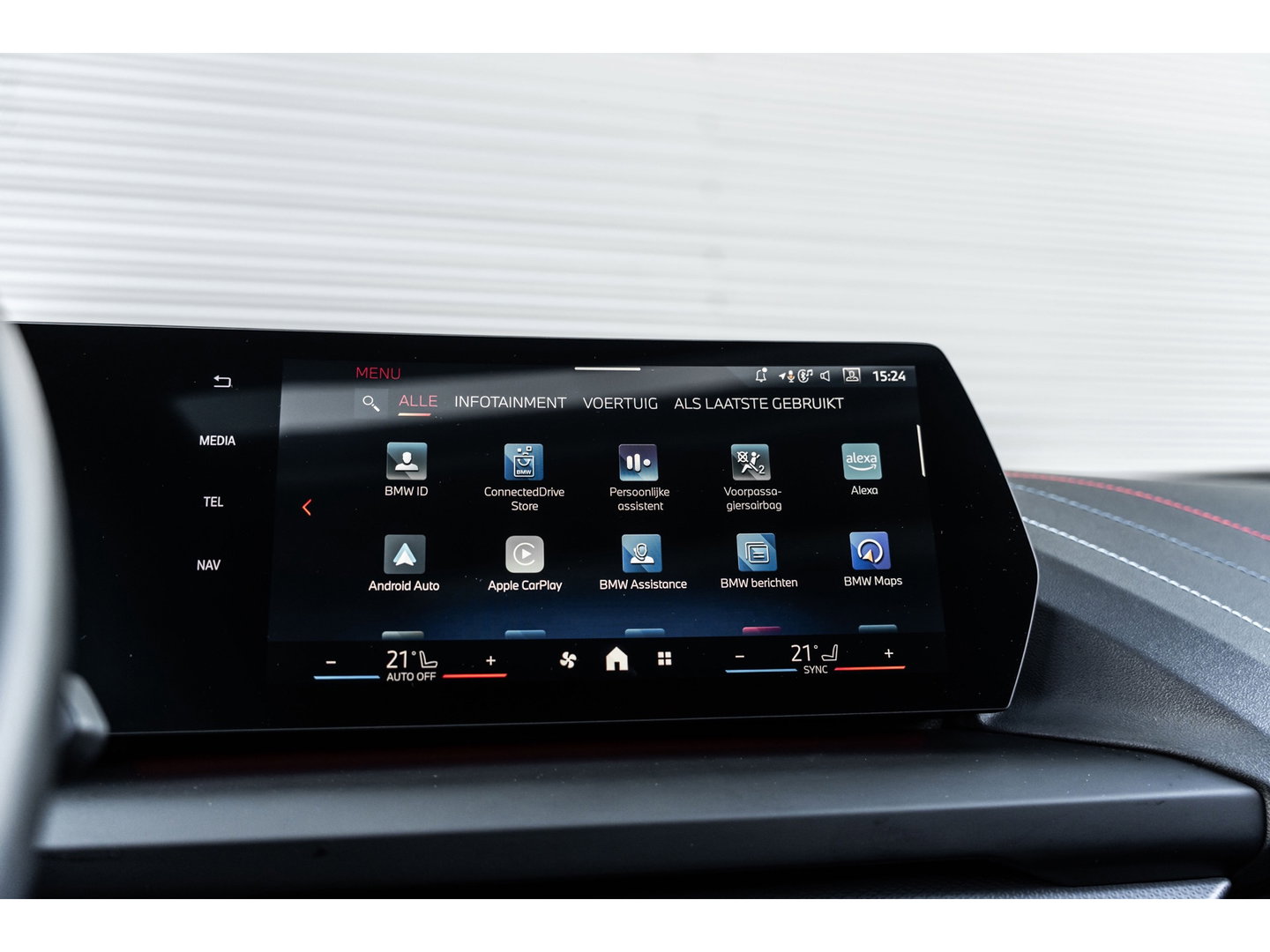 BMW 1-serie 120i M SPORT DESIGN PANO LEDER WIDESCREEN 120