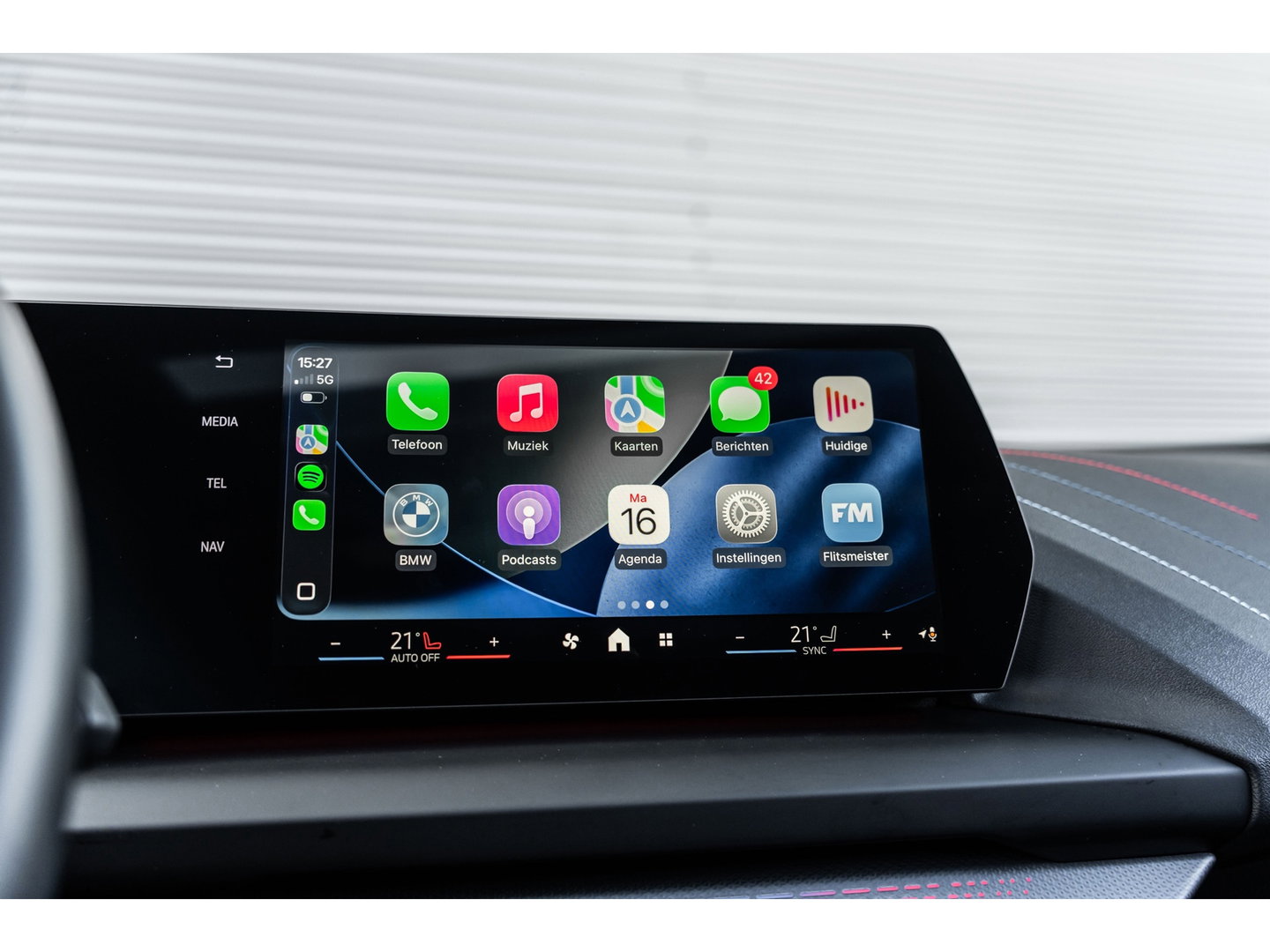 BMW 1-serie 120i M SPORT DESIGN PANO LEDER WIDESCREEN 120