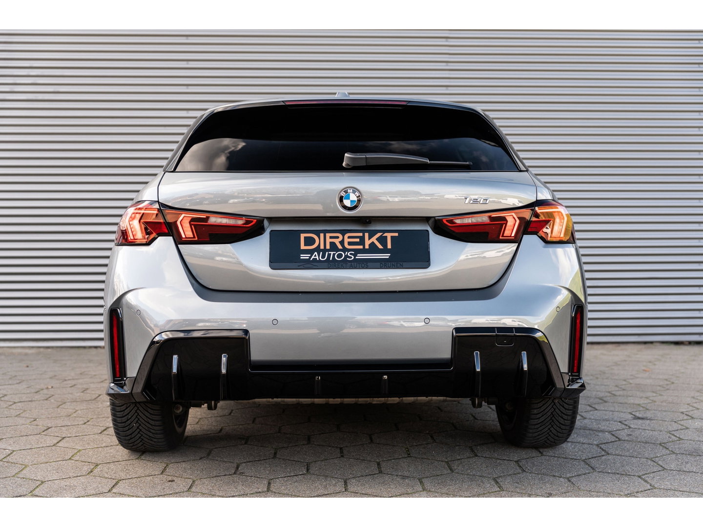 BMW 1-serie 120i M SPORT DESIGN PANO LEDER WIDESCREEN 120