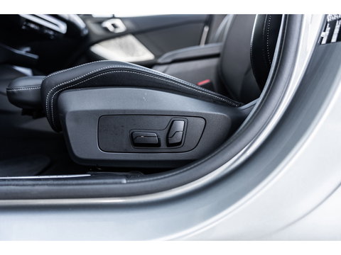 BMW 1-serie 120i M SPORT DESIGN PANO LEDER WIDESCREEN 120