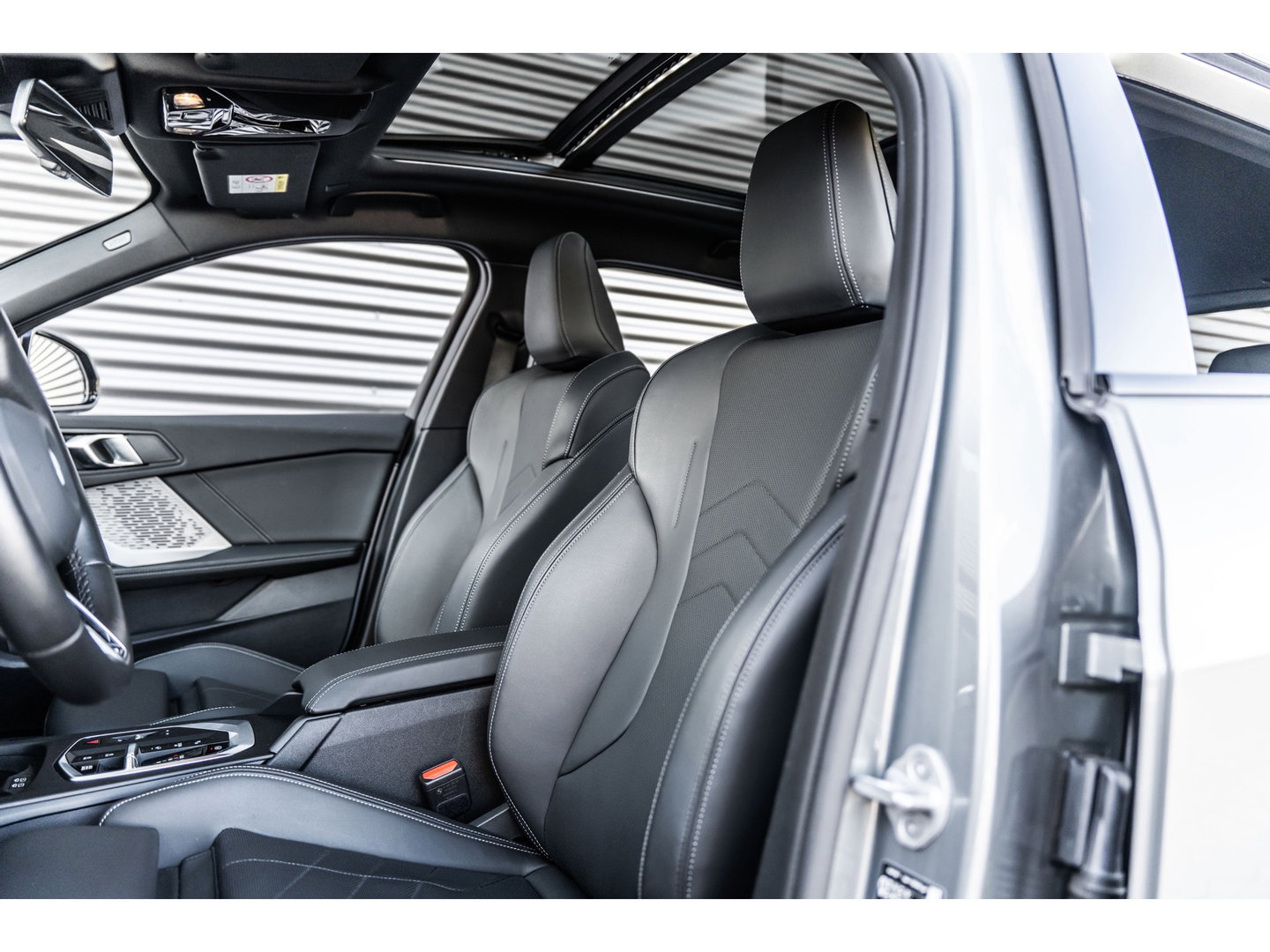 BMW 1-serie 120i M SPORT DESIGN PANO LEDER WIDESCREEN 120