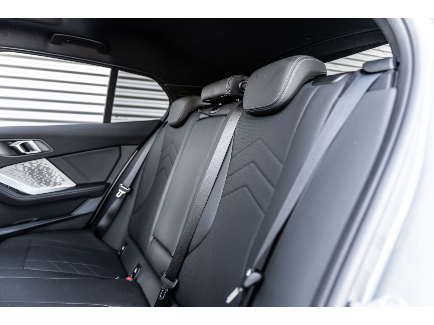 BMW 1-serie 120i M SPORT DESIGN PANO LEDER WIDESCREEN 120