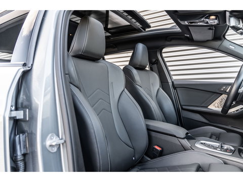 BMW 1-serie 120i M SPORT DESIGN PANO LEDER WIDESCREEN 120