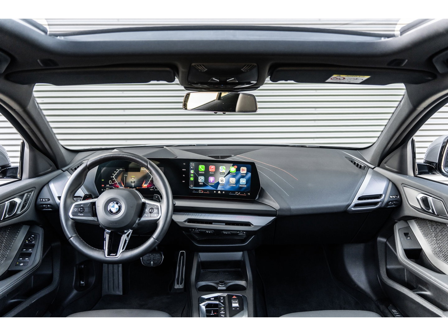 BMW 1-serie 120i M SPORT DESIGN PANO LEDER WIDESCREEN 120