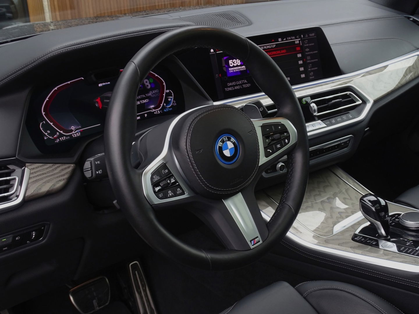 BMW X5 45e 394PK M-Sport / M- Individual / Skylounge / Laser / 360°