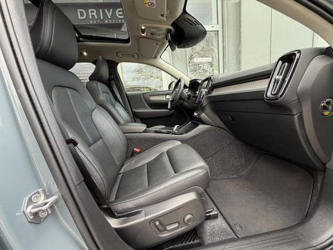 Volvo XC40 1.5 T5 Recharge Inscription |Pano|H/K|360CAM|Leer|Memory|PilotAssist|Trekhaak|Thunder Grey