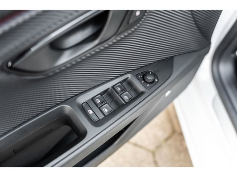 SEAT Leon ST 2.0 TSI CUPRA R 4DRIVE PANO CARBON BREMBO BEATS