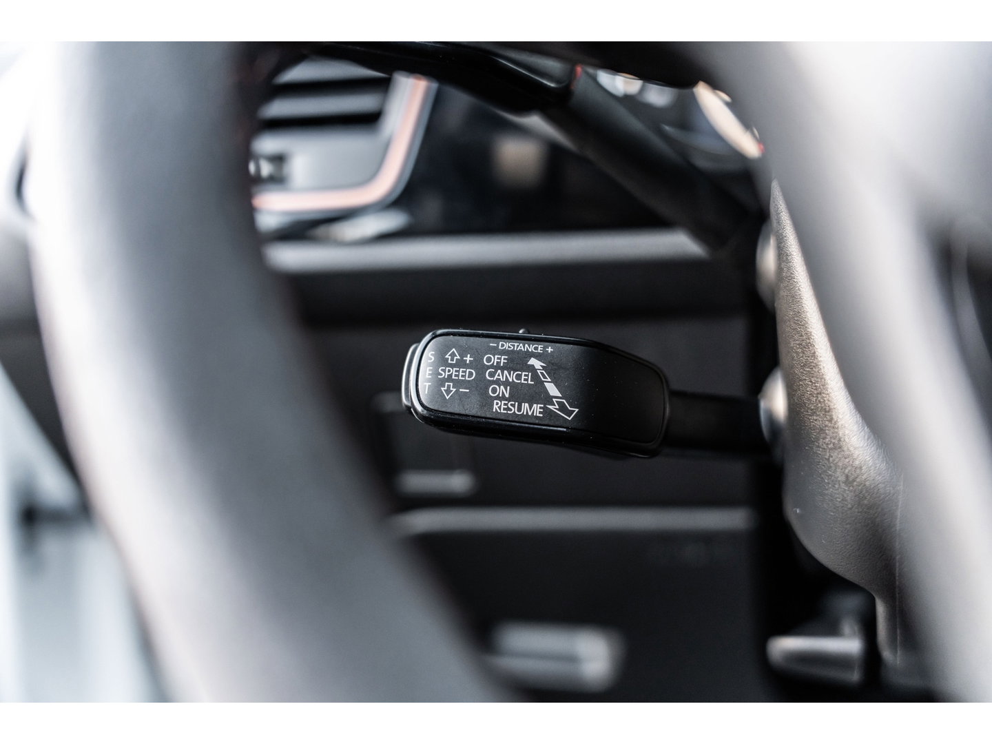 SEAT Leon ST 2.0 TSI CUPRA R 4DRIVE PANO CARBON BREMBO BEATS