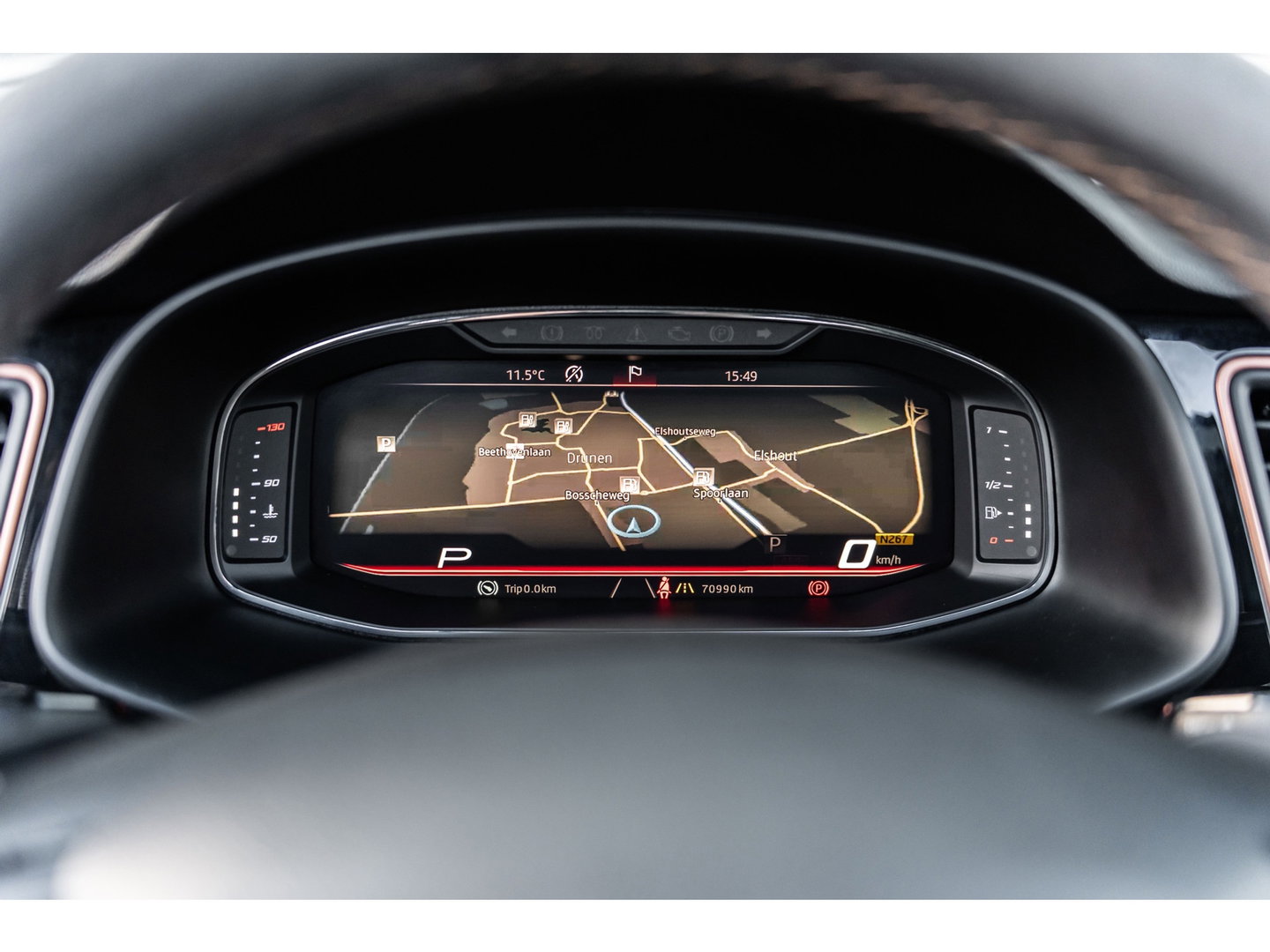 SEAT Leon ST 2.0 TSI CUPRA R 4DRIVE PANO CARBON BREMBO BEATS