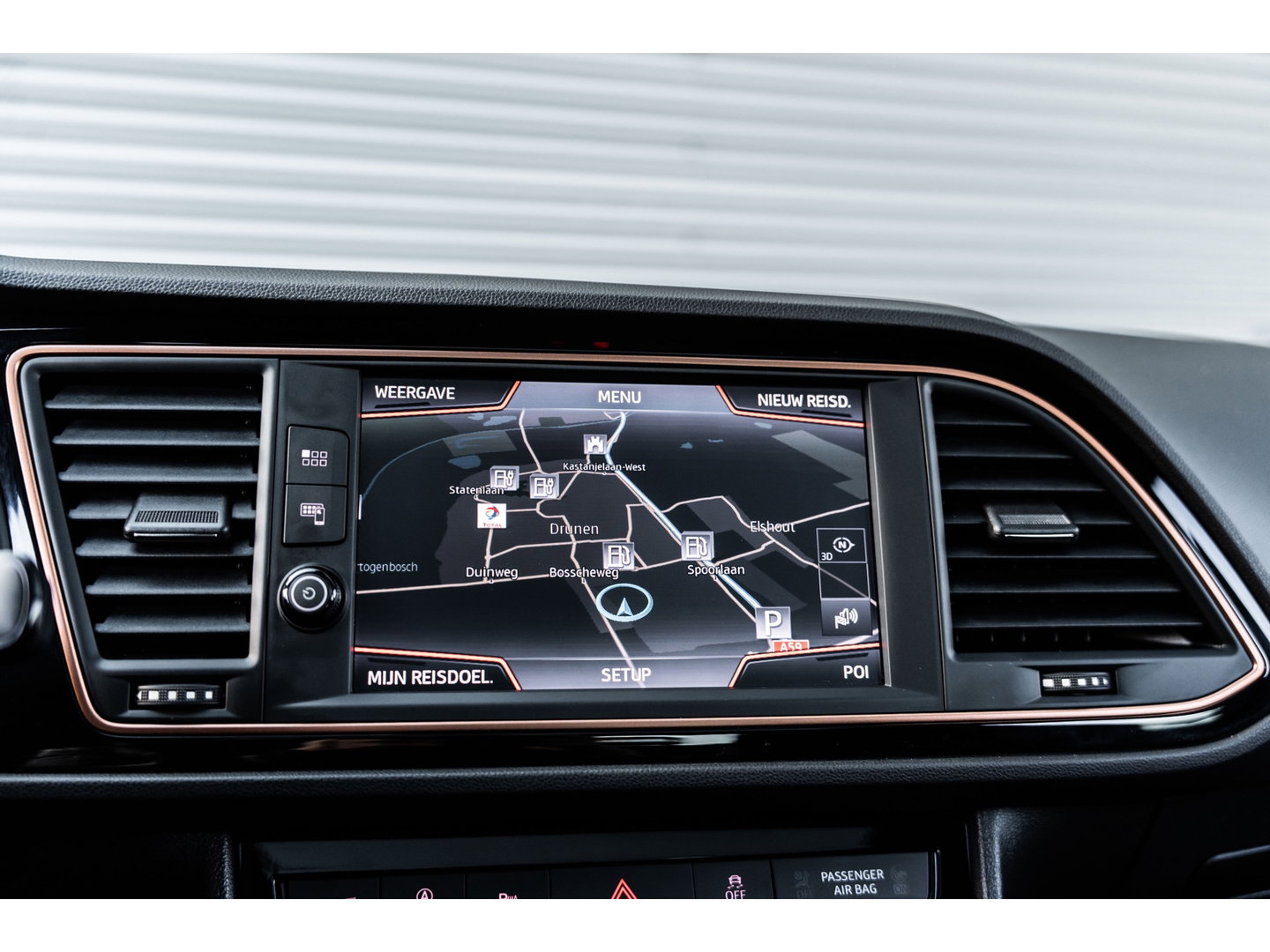 SEAT Leon ST 2.0 TSI CUPRA R 4DRIVE PANO CARBON BREMBO BEATS