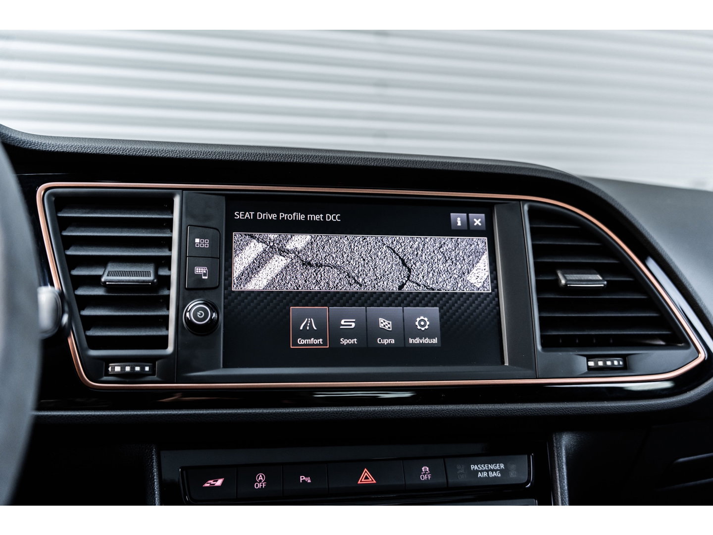 SEAT Leon ST 2.0 TSI CUPRA R 4DRIVE PANO CARBON BREMBO BEATS