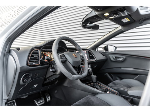 SEAT Leon ST 2.0 TSI CUPRA R 4DRIVE PANO CARBON BREMBO BEATS