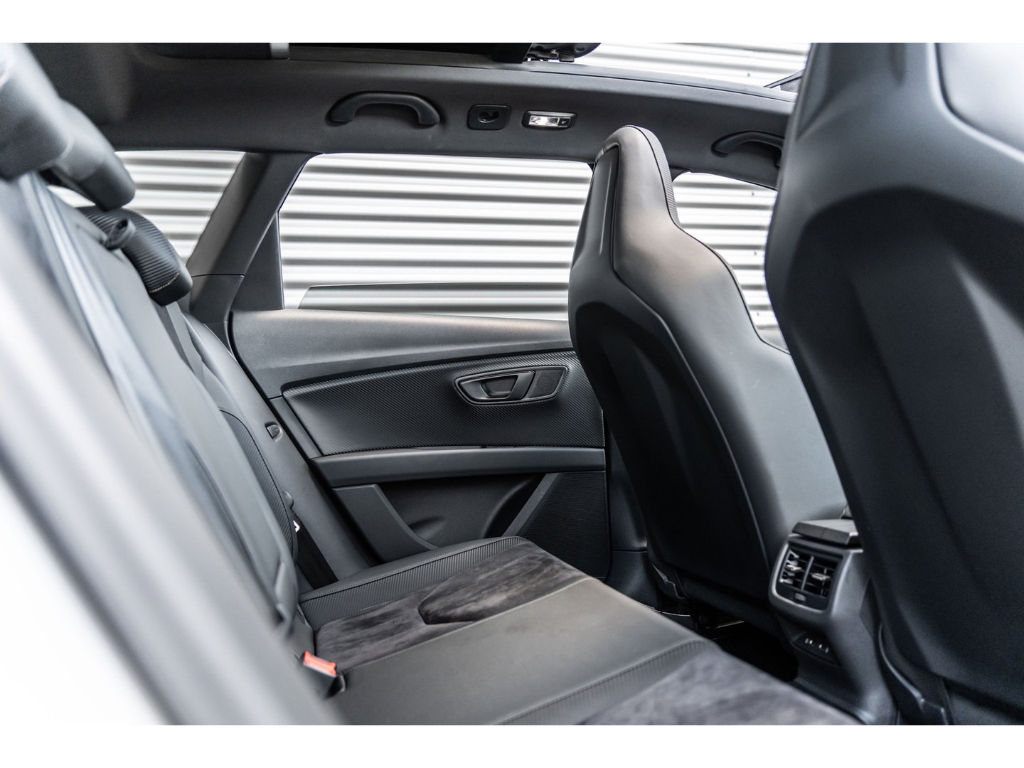 SEAT Leon ST 2.0 TSI CUPRA R 4DRIVE PANO CARBON BREMBO BEATS