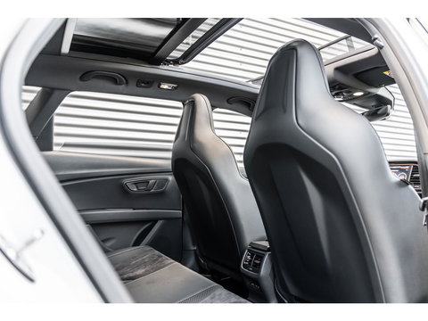 SEAT Leon ST 2.0 TSI CUPRA R 4DRIVE PANO CARBON BREMBO BEATS