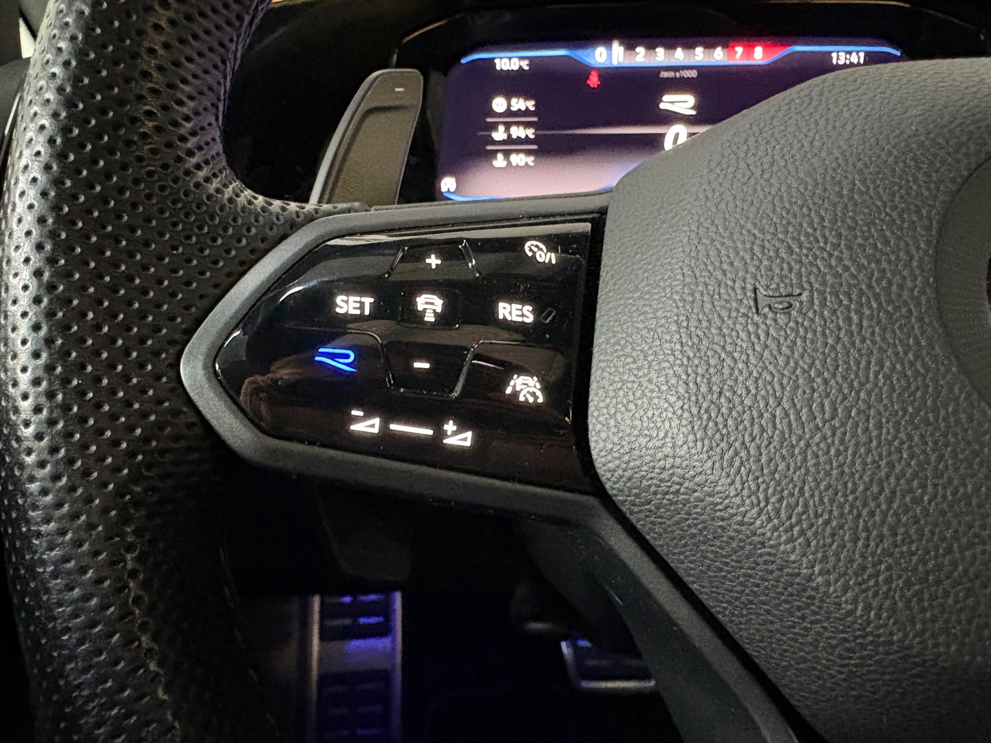 Volkswagen Golf 2.0 TSI R 4Motion, Pano, Akra, Downpipe, HK, HUD