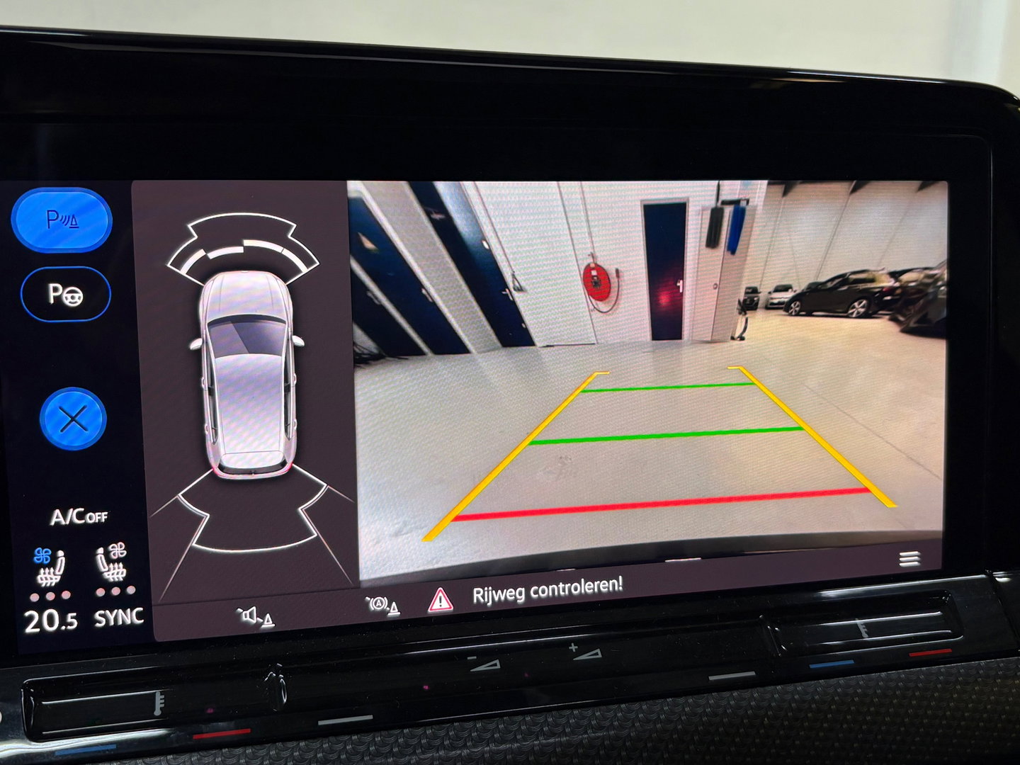 Volkswagen Golf 2.0 TSI R 4Motion, Pano, Akra, Downpipe, HK, HUD