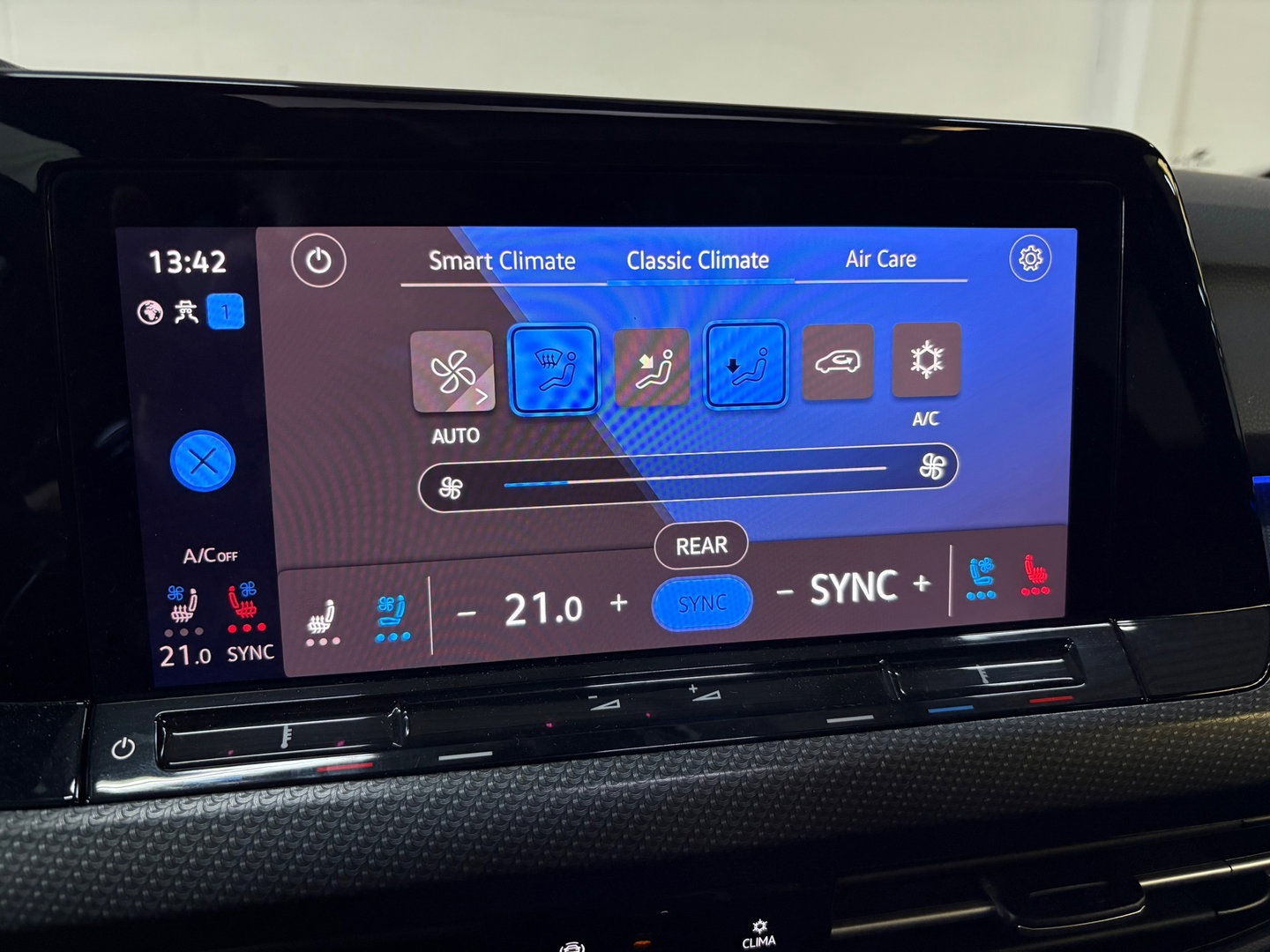 Volkswagen Golf 2.0 TSI R 4Motion, Pano, Akra, Downpipe, HK, HUD