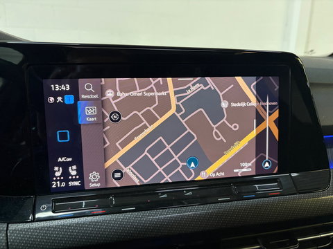 Volkswagen Golf 2.0 TSI R 4Motion, Pano, Akra, Downpipe, HK, HUD