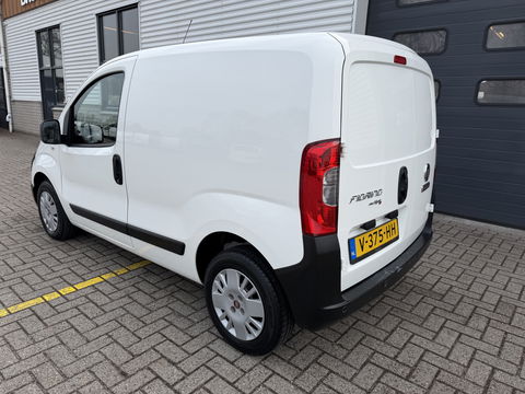 Fiat Fiorino 1.3 MJ SX / euro 6 diesel / bpm vrij / vaste prijs rijklaar € 6.950 ex btw / lease vanaf € 117 / airco / schuifdeur / pdc achter / ex schilders bus
