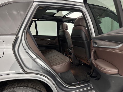 BMW X5 (Plug-In) xDrive40e M-Sportpack iPerformance High Executive Aut. *PANO | LEATHER | FULL-LED | MEMORY-PACK | BLINDSPOT | CAMERA | HIFI-SOUND | NAVI-FULLMAP | SHIFT-PADDLES | PRIVACYGLASS | ECC | HEAD-UP | PDC | CRUISE | 20''ALU*