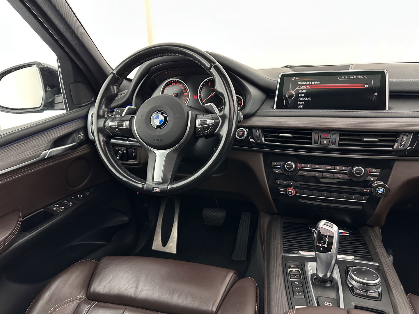 BMW X5 (Plug-In) xDrive40e M-Sportpack iPerformance High Executive Aut. *PANO | LEATHER | FULL-LED | MEMORY-PACK | BLINDSPOT | CAMERA | HIFI-SOUND | NAVI-FULLMAP | SHIFT-PADDLES | PRIVACYGLASS | ECC | HEAD-UP | PDC | CRUISE | 20''ALU*