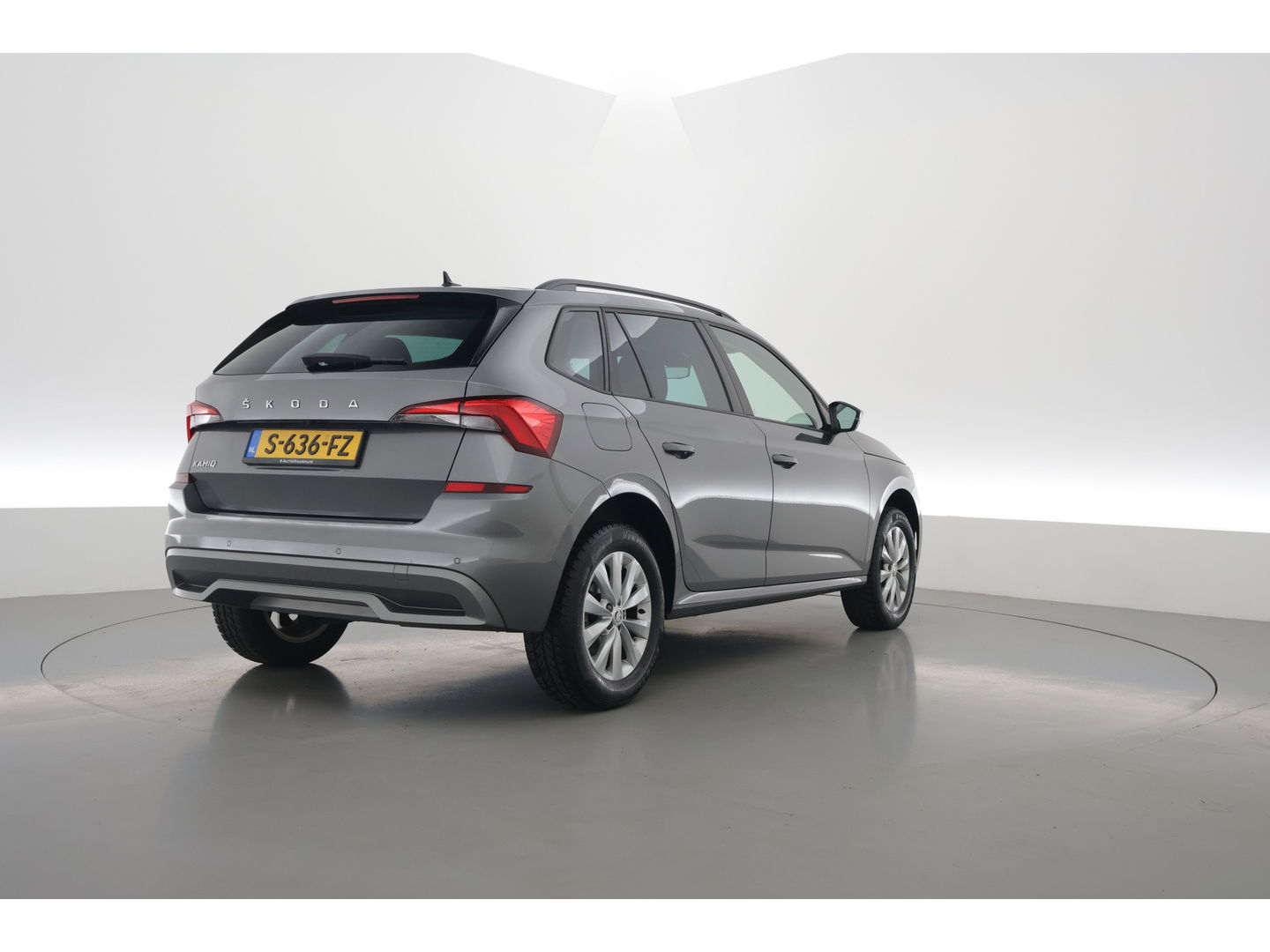 Škoda Kamiq 1.0 TSI Business Edition | Camera | All Season | Voorruitverw. | Cruise Control | LED | PDC V+A | CarPlay