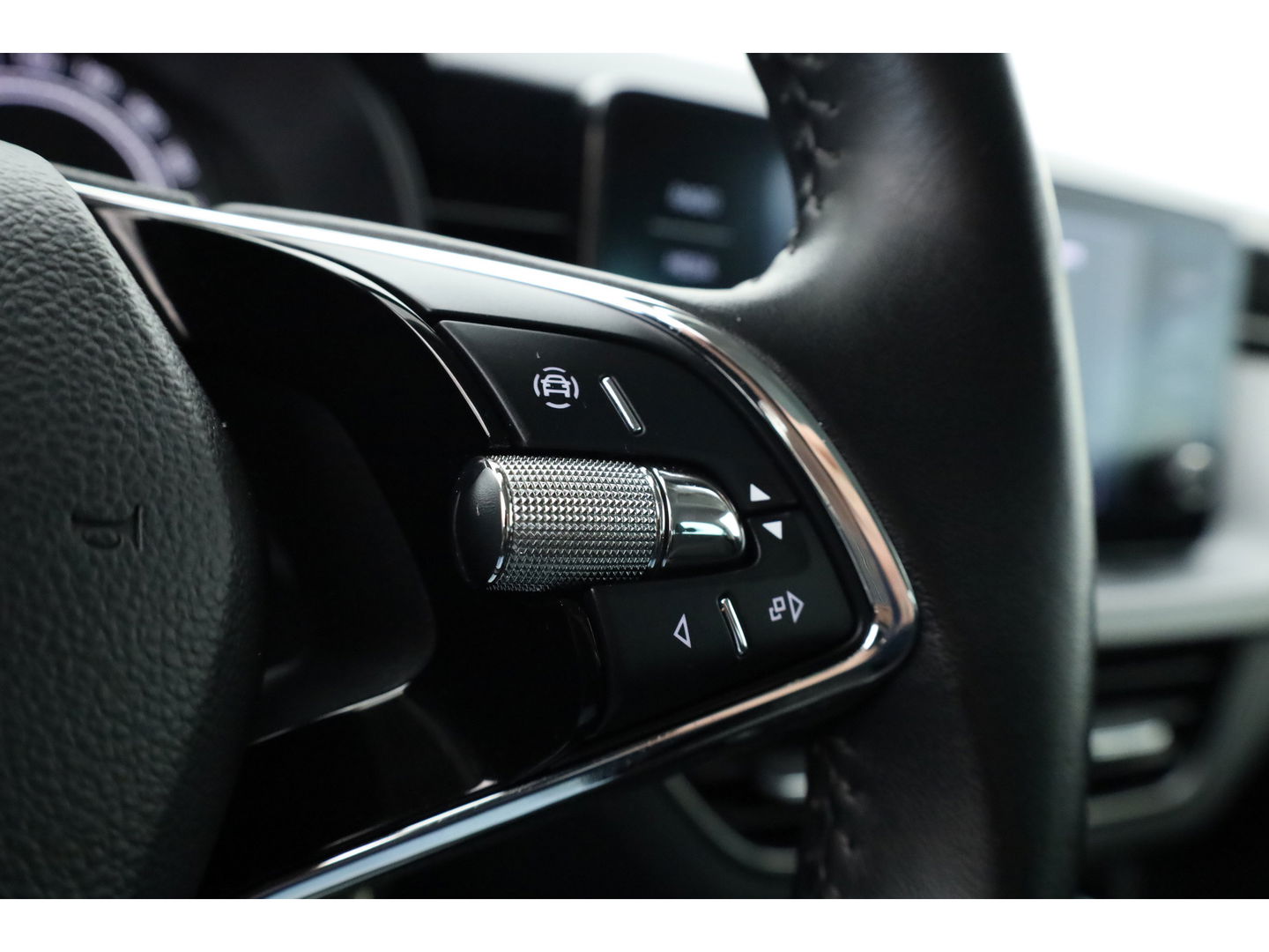 Škoda Kamiq 1.0 TSI Business Edition | Camera | All Season | Voorruitverw. | Cruise Control | LED | PDC V+A | CarPlay