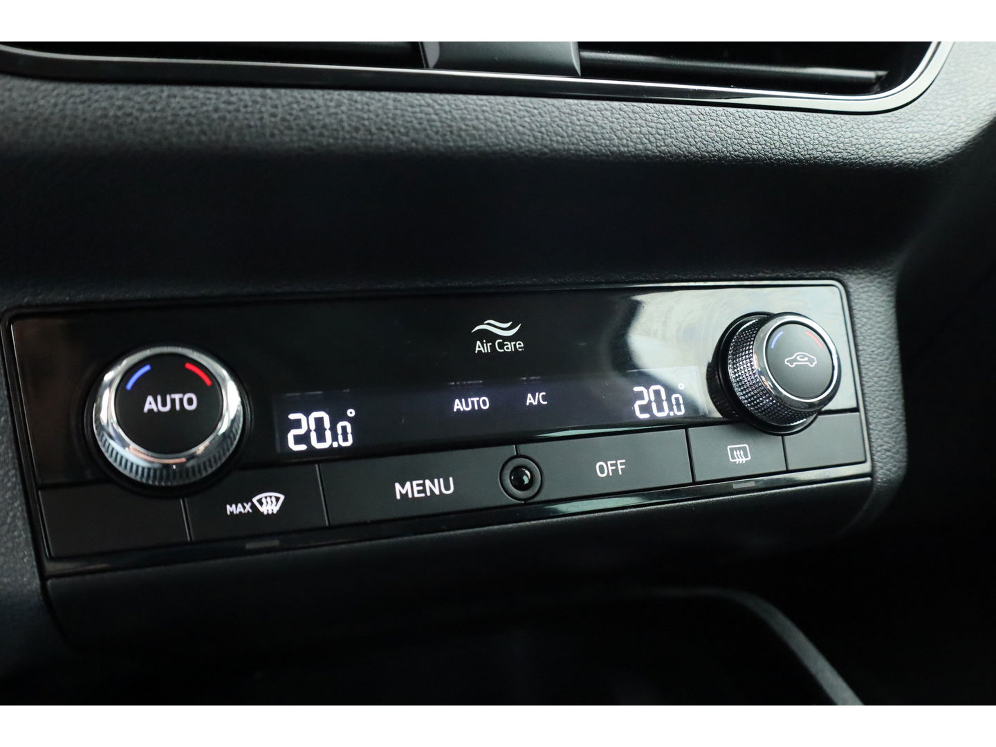 Škoda Kamiq 1.0 TSI Business Edition | Camera | All Season | Voorruitverw. | Cruise Control | LED | PDC V+A | CarPlay