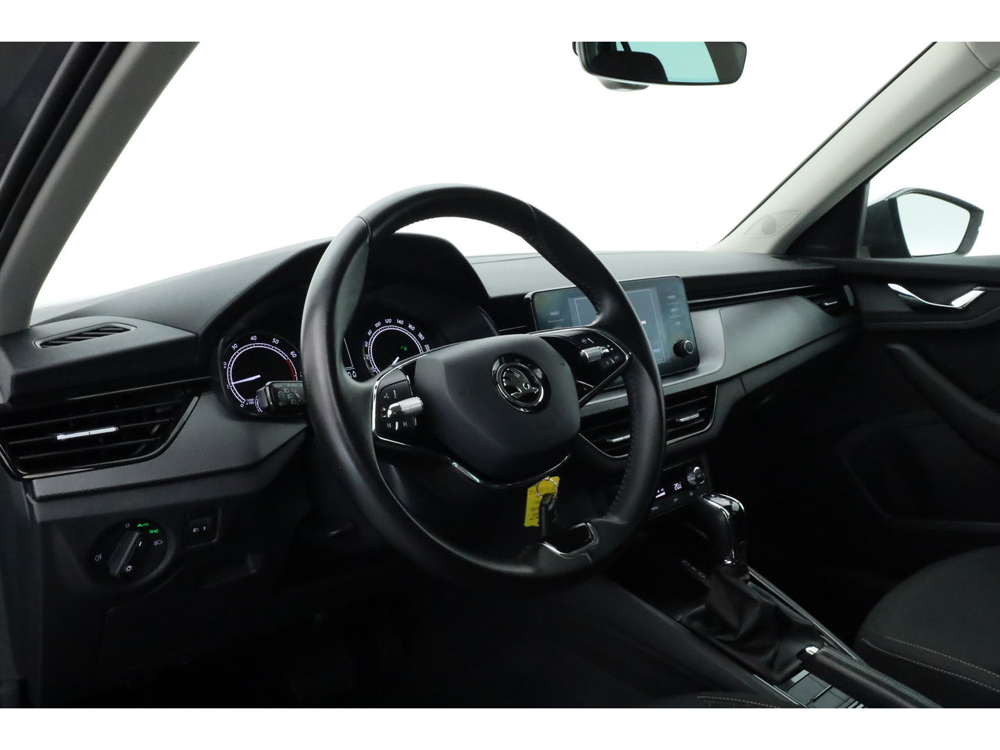 Škoda Kamiq 1.0 TSI Business Edition | Camera | All Season | Voorruitverw. | Cruise Control | LED | PDC V+A | CarPlay