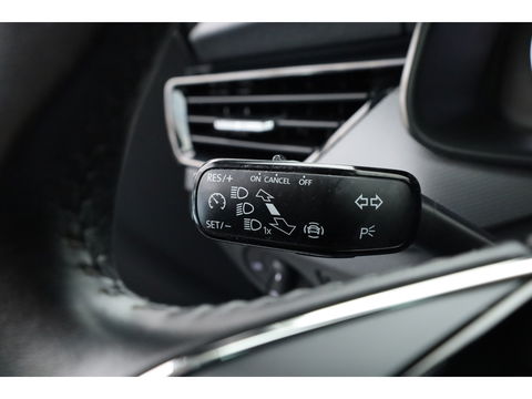 Škoda Kamiq 1.0 TSI Business Edition | Camera | All Season | Voorruitverw. | Cruise Control | LED | PDC V+A | CarPlay