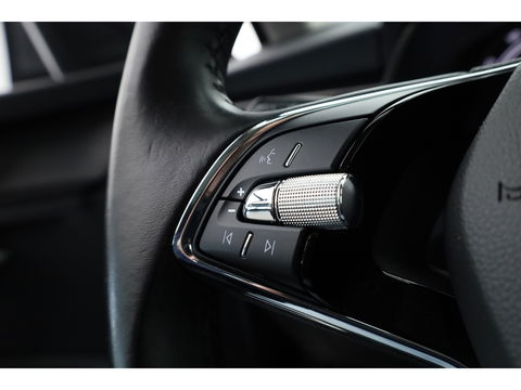 Škoda Kamiq 1.0 TSI Business Edition | Camera | All Season | Voorruitverw. | Cruise Control | LED | PDC V+A | CarPlay