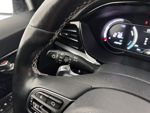 Kia e-Niro ExecutiveLine 64 kWh [ 3-Fase ] Aut. *PANO | LUXURY-LEATHER | JBL-AUDIO | FULL-LED | NAVI-FULLMAP | DAB | ADAPTIVE-CRUISE | CAMERA | MEMORY-PACK | LANE-ASSIST | CCS-FASTLOADER | KEYLESS | DIGI-COCKPIT | TOWBAR | 17"ALU*