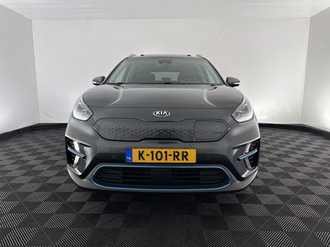 Kia e-Niro ExecutiveLine 64 kWh [ 3-Fase ] Aut. *PANO | LUXURY-LEATHER | JBL-AUDIO | FULL-LED | NAVI-FULLMAP | DAB | ADAPTIVE-CRUISE | CAMERA | MEMORY-PACK | LANE-ASSIST | CCS-FASTLOADER | KEYLESS | DIGI-COCKPIT | TOWBAR | 17"ALU*