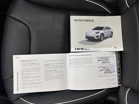 Kia e-Niro ExecutiveLine 64 kWh [ 3-Fase ] Aut. *PANO | LUXURY-LEATHER | JBL-AUDIO | FULL-LED | NAVI-FULLMAP | DAB | ADAPTIVE-CRUISE | CAMERA | MEMORY-PACK | LANE-ASSIST | CCS-FASTLOADER | KEYLESS | DIGI-COCKPIT | TOWBAR | 17"ALU*