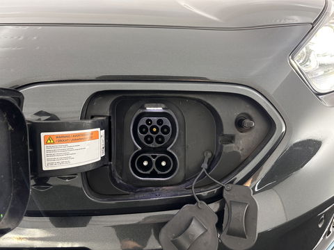 Kia e-Niro ExecutiveLine 64 kWh [ 3-Fase ] Aut. *PANO | LUXURY-LEATHER | JBL-AUDIO | FULL-LED | NAVI-FULLMAP | DAB | ADAPTIVE-CRUISE | CAMERA | MEMORY-PACK | LANE-ASSIST | CCS-FASTLOADER | KEYLESS | DIGI-COCKPIT | TOWBAR | 17"ALU*