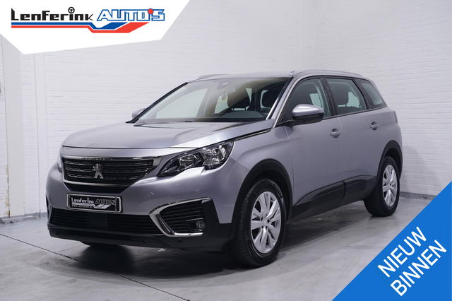 Peugeot 5008 - 1.2 PureTech Active 7-persoons cruise-controle climate-controle PDC v+a camera trekhaak 17"lmv stuurbediening bleutooth stoelverwarming