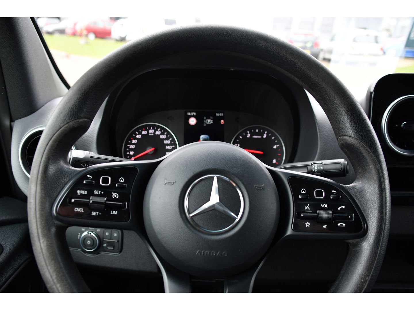 Mercedes-Benz Sprinter 314 2.2 CDI L2H1 Black Edition Camera, Cruise, Carplay, LED, 10,5'' Mbux, Leder, Automaat, Multimedia, Uniek!