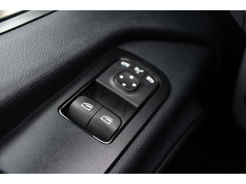 Mercedes-Benz Sprinter 314 2.2 CDI L2H1 Black Edition Camera, Cruise, Carplay, LED, 10,5'' Mbux, Leder, Automaat, Multimedia, Uniek!