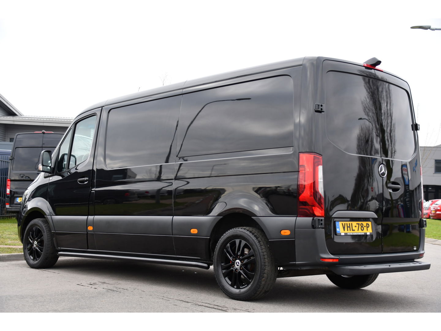 Mercedes-Benz Sprinter 314 2.2 CDI L2H1 Black Edition Camera, Cruise, Carplay, LED, 10,5'' Mbux, Leder, Automaat, Multimedia, Uniek!