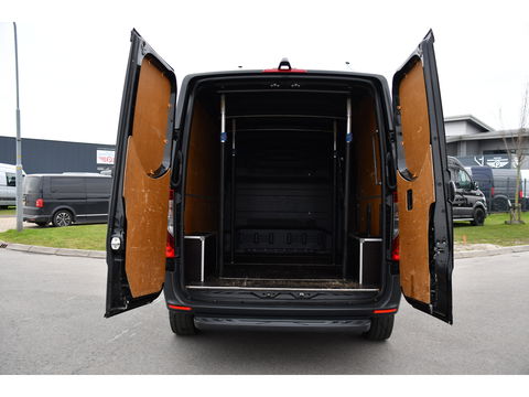 Mercedes-Benz Sprinter 314 2.2 CDI L2H1 Black Edition Camera, Cruise, Carplay, LED, 10,5'' Mbux, Leder, Automaat, Multimedia, Uniek!