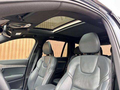 Volvo XC90 2.0 T8 Recharge AWD Inscription | Panoramadak | 7 persoons | Luchtvering | H&K | HUD | Stoel-Verwarming/Ventilatie/Massage | Stuurverwarming | Elektrische Zwenkhaak | Apple Carplay | Android Auto |
