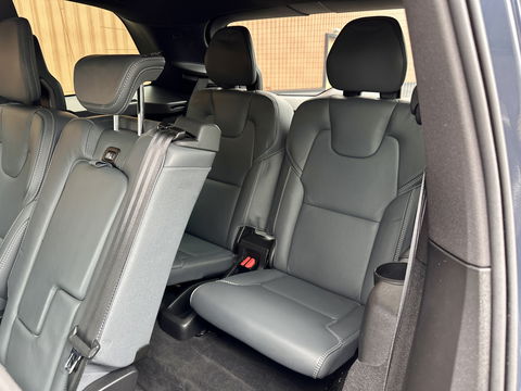 Volvo XC90 2.0 T8 Recharge AWD Inscription | Panoramadak | 7 persoons | Luchtvering | H&K | HUD | Stoel-Verwarming/Ventilatie/Massage | Stuurverwarming | Elektrische Zwenkhaak | Apple Carplay | Android Auto |