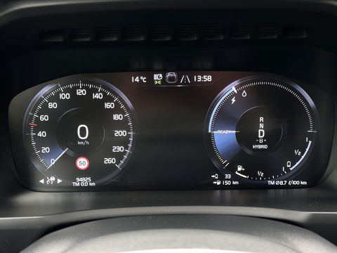 Volvo XC90 2.0 T8 Recharge AWD Inscription | Panoramadak | 7 persoons | Luchtvering | H&K | HUD | Stoel-Verwarming/Ventilatie/Massage | Stuurverwarming | Elektrische Zwenkhaak | Apple Carplay | Android Auto |