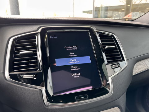 Volvo XC90 2.0 T8 Recharge AWD Inscription | Panoramadak | 7 persoons | Luchtvering | H&K | HUD | Stoel-Verwarming/Ventilatie/Massage | Stuurverwarming | Elektrische Zwenkhaak | Apple Carplay | Android Auto |
