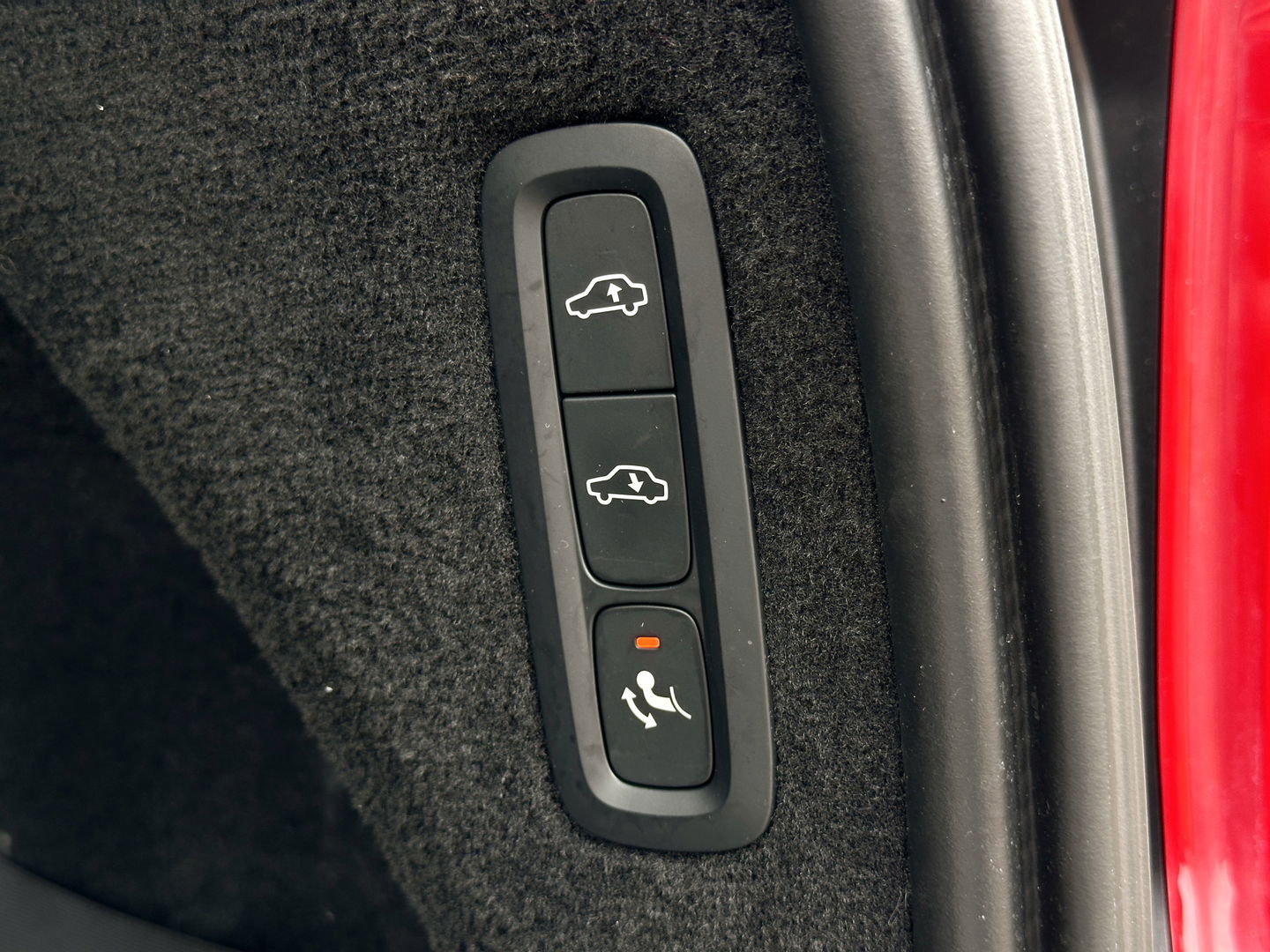 Volvo XC90 2.0 T8 Recharge AWD Inscription | Panoramadak | 7 persoons | Luchtvering | H&K | HUD | Stoel-Verwarming/Ventilatie/Massage | Stuurverwarming | Elektrische Zwenkhaak | Apple Carplay | Android Auto |