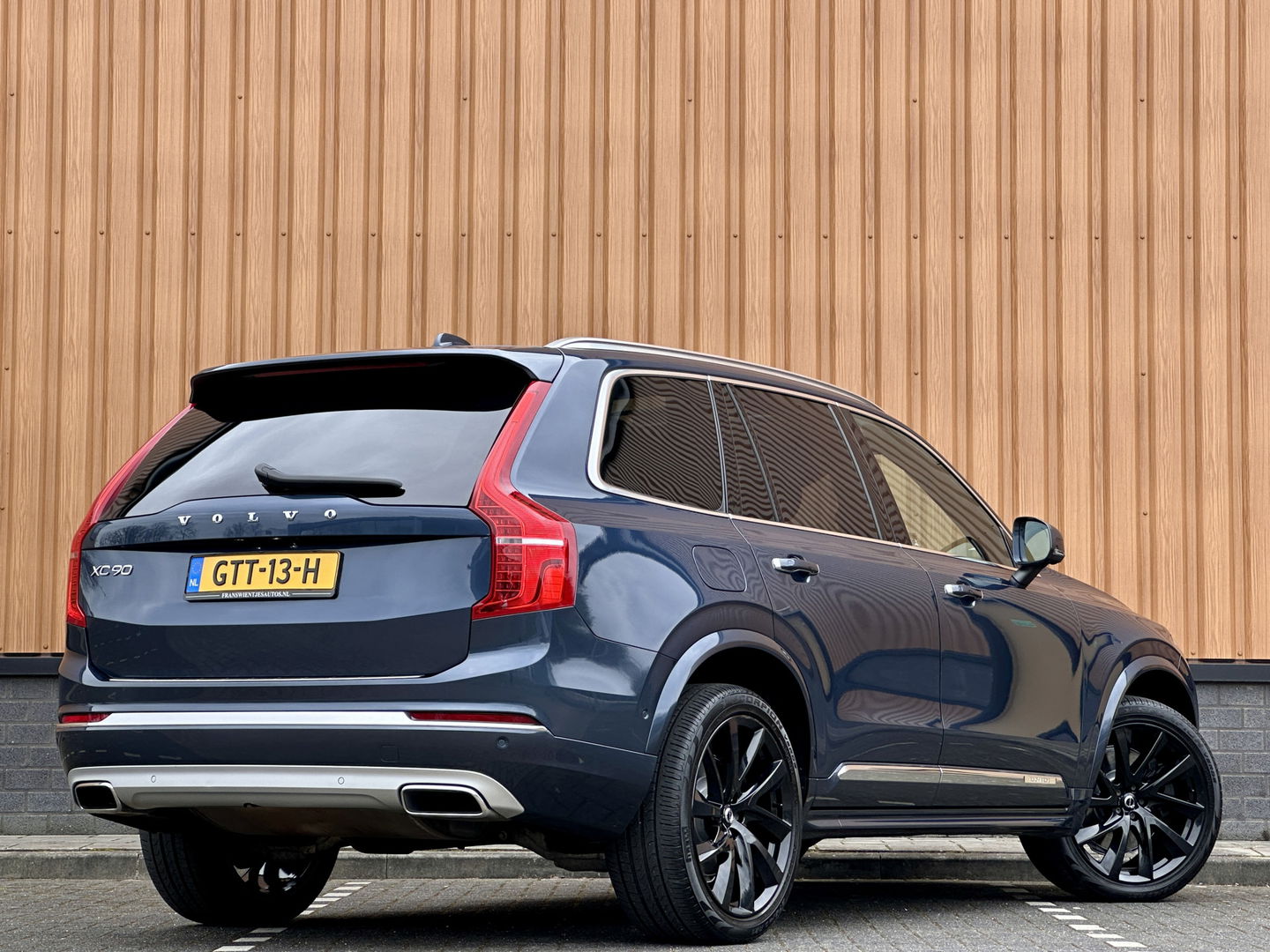 Volvo XC90 2.0 T8 Recharge AWD Inscription | Panoramadak | 7 persoons | Luchtvering | H&K | HUD | Stoel-Verwarming/Ventilatie/Massage | Stuurverwarming | Elektrische Zwenkhaak | Apple Carplay | Android Auto |