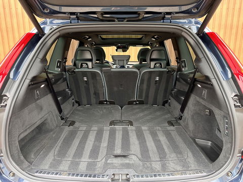 Volvo XC90 2.0 T8 Recharge AWD Inscription | Panoramadak | 7 persoons | Luchtvering | H&K | HUD | Stoel-Verwarming/Ventilatie/Massage | Stuurverwarming | Elektrische Zwenkhaak | Apple Carplay | Android Auto |