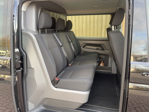 Volkswagen Transporter 2.0 TDI L2H1 30 DC Bulli | Eibach | Dubbel Cabine | Camera | Parkeersensoren | Apple Carplay | Stoelverwarming | DAB | Airconditioning | Navigatie | Uniek |